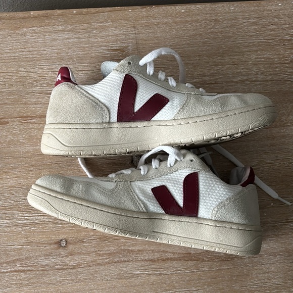 VEJA White Red and Cream Suede Sneakers - Picture 3 of 12